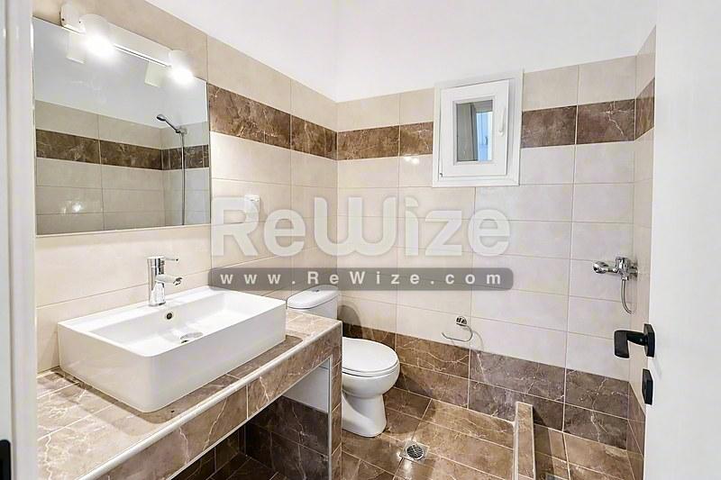 Apartment 70 m² in Thermaikos, bathroom