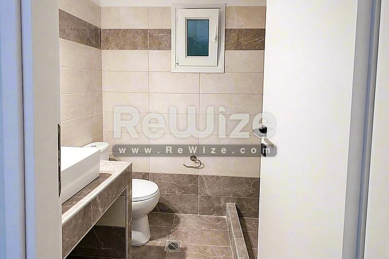 Apartment 70 m² in Thermaikos, bathroom