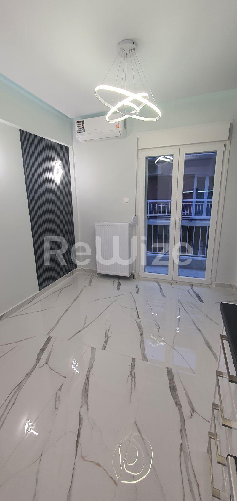 Photo 7,Σαλόνι,ΠΏΛΗΣΗ,Κατοικία,Διαμέρισμα,35τ.μ,€130,000,Ανάληψη