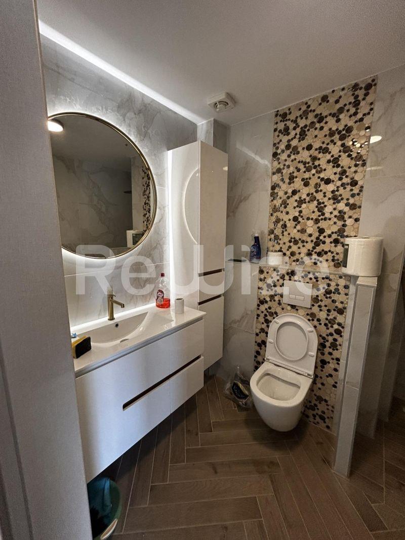 Photo 9,Bathroom,RENT,Residency,Apartment,140sqm,€1,500,Thermi