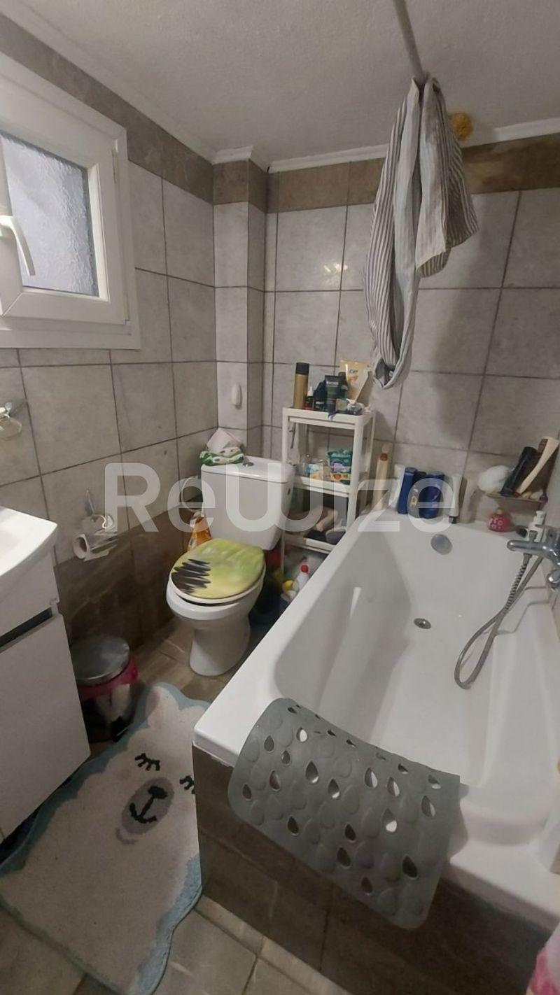 Photo 10,Bathroom,SALE,Residency,Apartment,72sqm,€152,000,Kato Toumpa