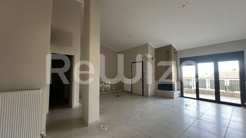 Photo 1,Σαλόνι,ΕΝΟΙΚΊΑΣΗ,Κατοικία,Μεζονέτα,190τ.μ,€700,Πλαγιάρι