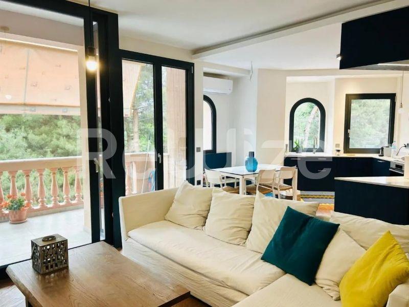 Photo 1,Living Room,SALE,Residency,Apartment,86sqm,€350,000,Pylaia