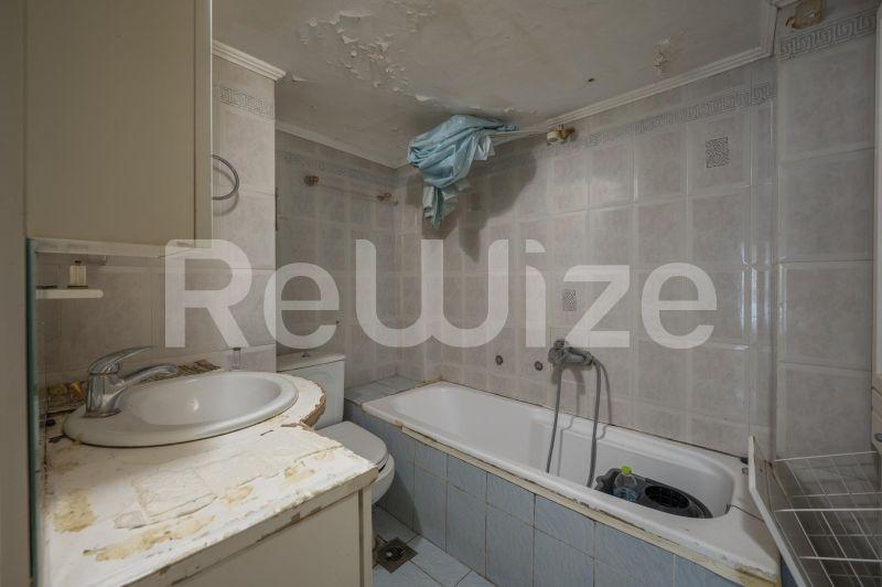 Photo 10,Bathroom,SALE,Residency,Apartment,91sqm,€154,000,Kentro Thessalonikis