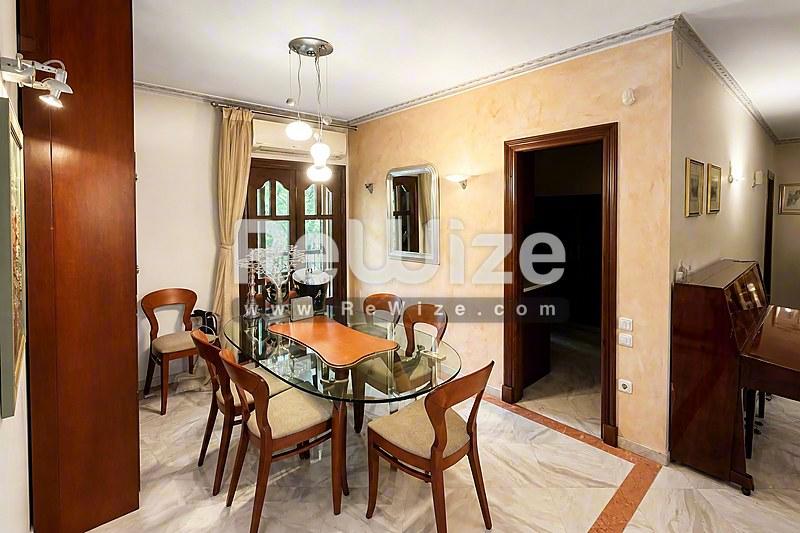 Maisonette 600 m² in Pylaia-Chortiatis, dining room