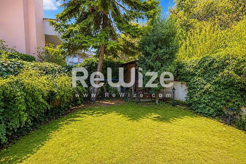 Maisonette 600 m² in Pylaia-Chortiatis, garden