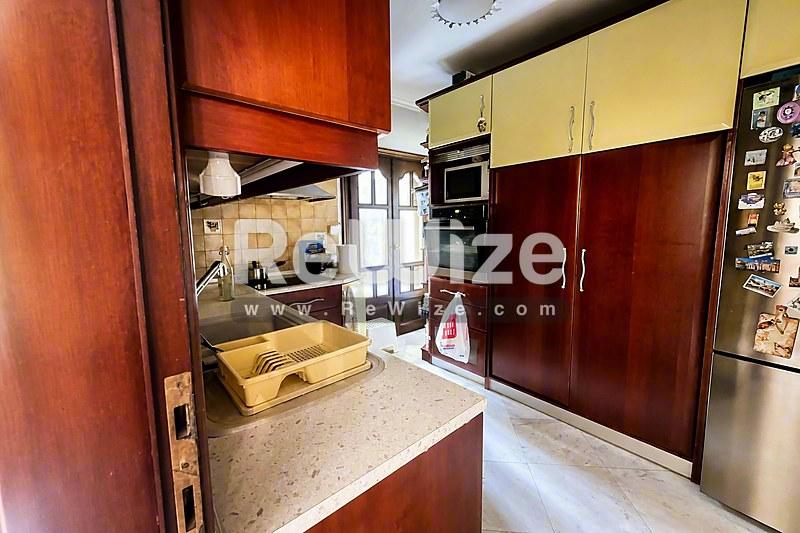 Maisonette 600 m² in Pylaia-Chortiatis, kitchen