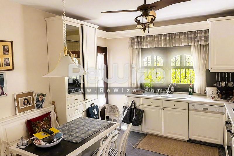 Maisonette 600 m² in Pylaia-Chortiatis, kitchen