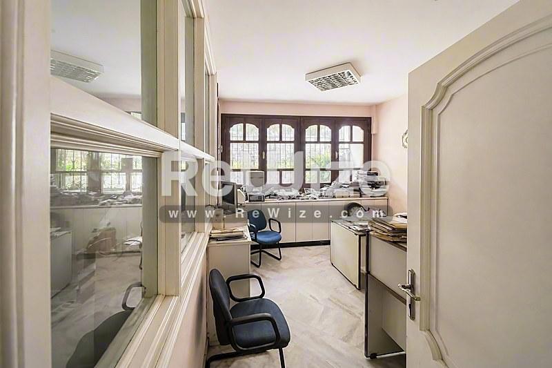 Maisonette 600 m² in Pylaia-Chortiatis, office
