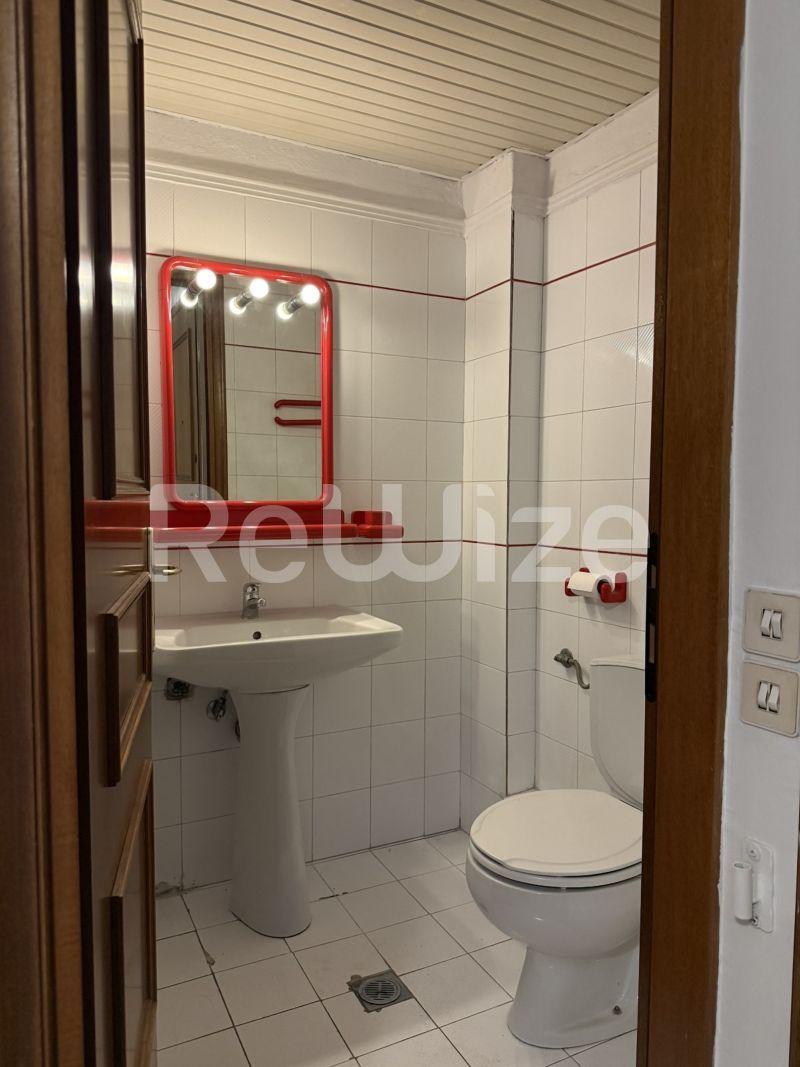 Photo 15,Bathroom,RENT,Residency,Apartment,130sqm,€850,Nea Paralia