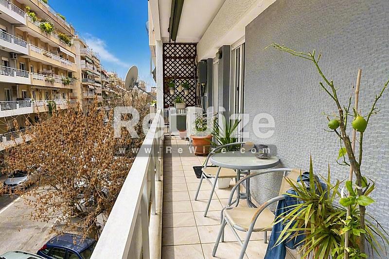 Apartment 117 m² in Thessaloniki, balcony
