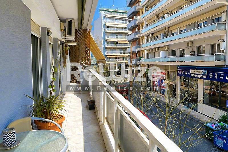Apartment 117 m² in Thessaloniki, balcony