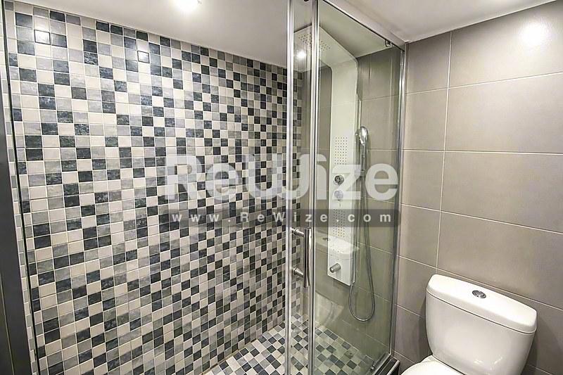 Apartment 117 m² in Thessaloniki, bathroom