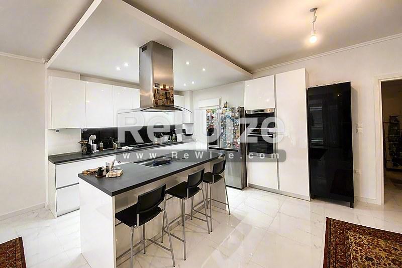 Apartment 117 m² in Thessaloniki, kitchen