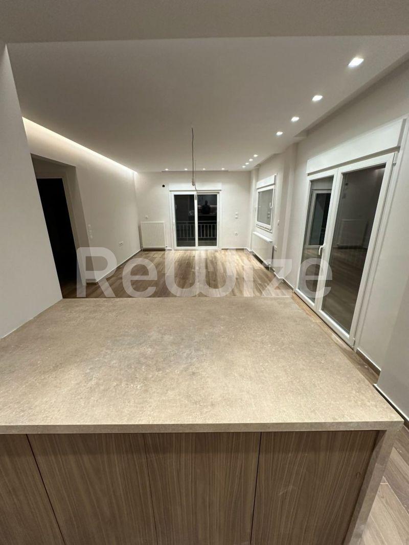 Photo 3,Σαλόνι,ΕΝΟΙΚΊΑΣΗ,Κατοικία,Διαμέρισμα,102τ.μ,€1,150,Κέντρο Καλαμαριάς