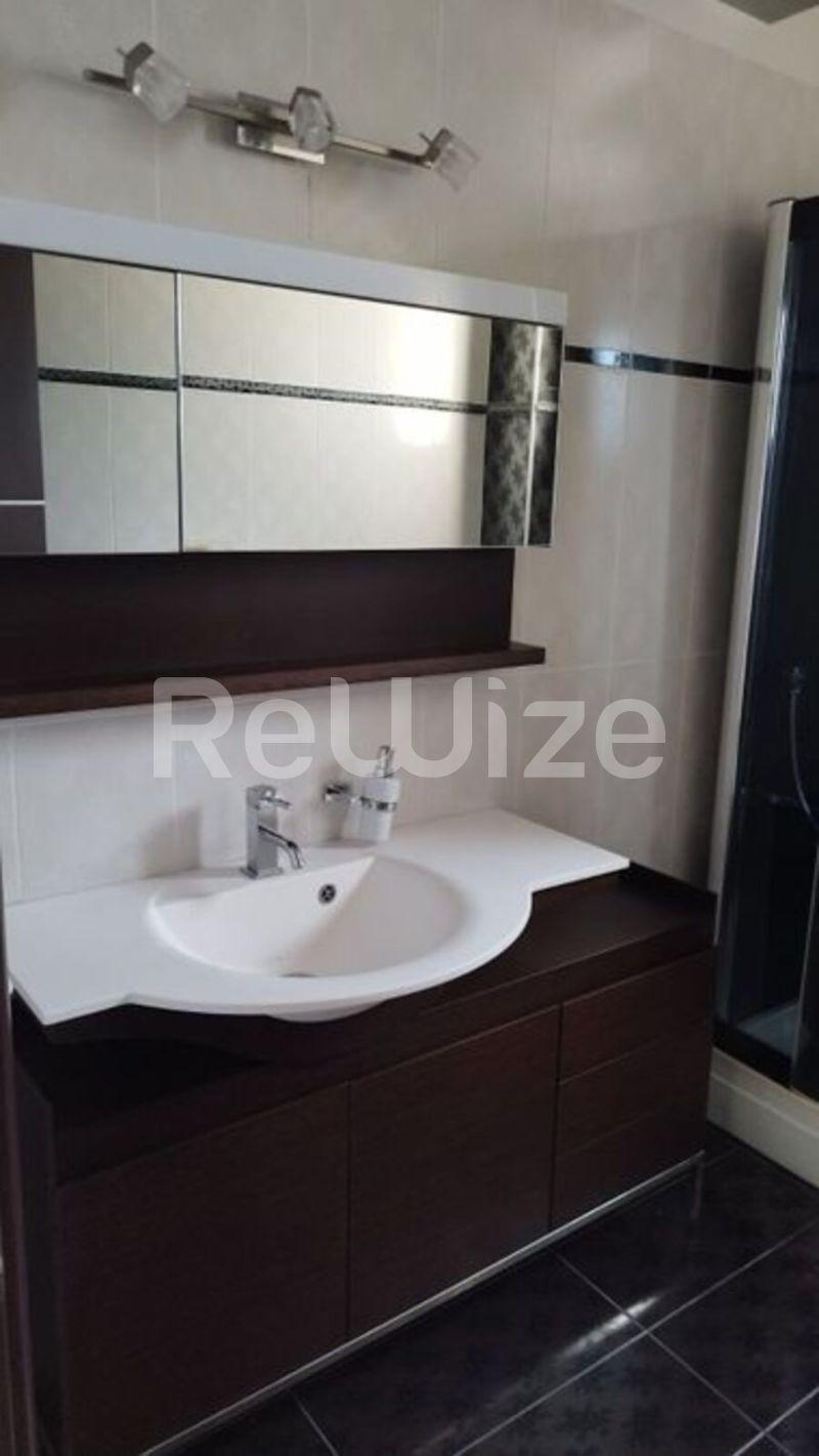 Photo 11,Bathroom,SALE,Residency,Maisonette,285sqm,€370,000,Trilofos