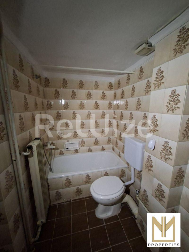 Photo 11,Μπάνιο,ΠΏΛΗΣΗ,Κατοικία,Διαμέρισμα,55τ.μ,€70,000,Βεγορίτιδα