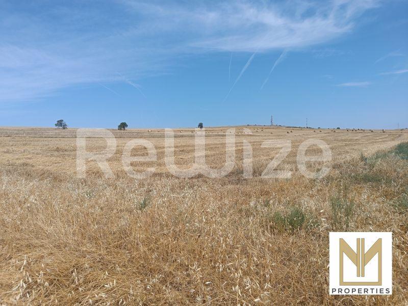 Οικόπεδο 4485 τ.μ. στη Χαλκηδόνα, φωτογραφία 2