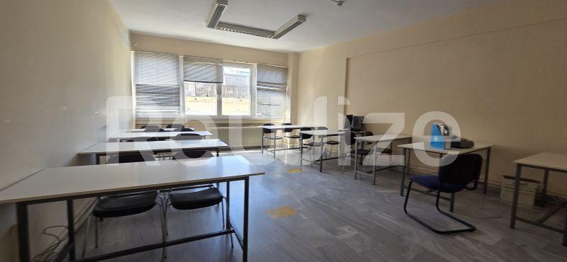 Photo 4,Διάδρομος,ΕΝΟΙΚΊΑΣΗ,Επαγγελματικό,Γραφείο,210τ.μ,€1,000,Σιδηρόδρομος Σταθμός