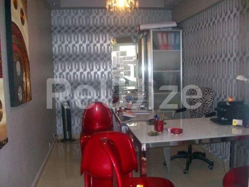 Photo 1,Πισίνα,ΕΝΟΙΚΊΑΣΗ,Επαγγελματικό,Γραφείο,16τ.μ,€300,Κηφισιά