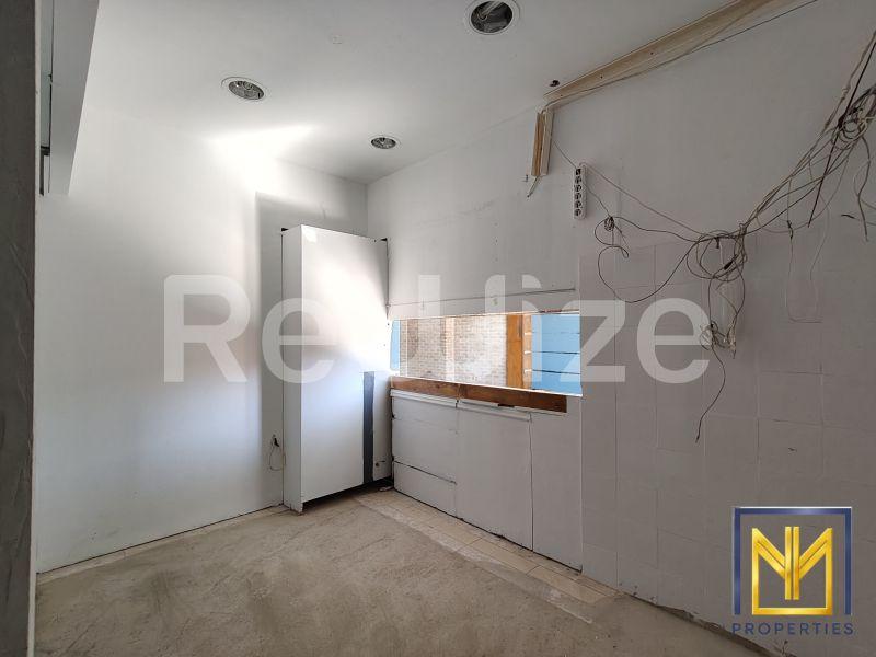 Photo 9,Διάδρομος,ΠΏΛΗΣΗ,Επαγγελματικό,Κατάστημα,189τ.μ,€299,000,Σαρωνίδα