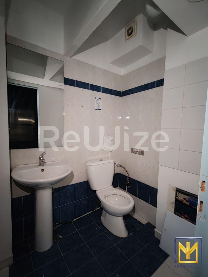 Photo 13,WC,ΠΏΛΗΣΗ,Επαγγελματικό,Κατάστημα,189τ.μ,€299,000,Σαρωνίδα