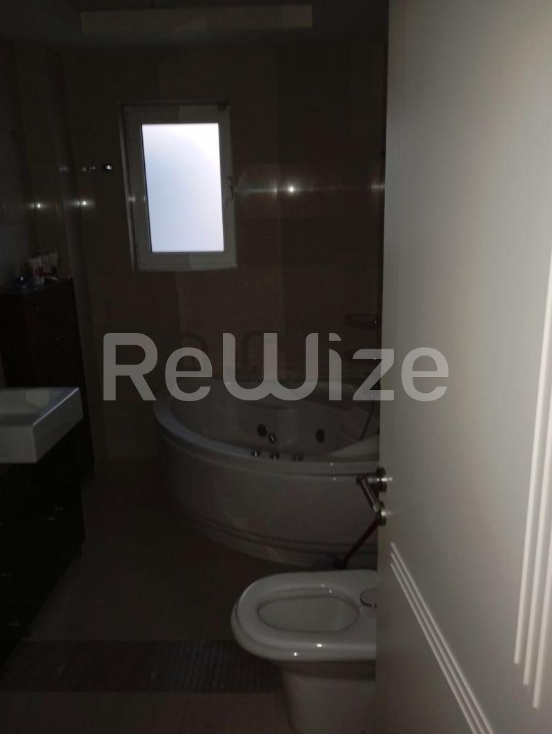 Photo 13,Μπάνιο,ΠΏΛΗΣΗ,Κατοικία,Διαμέρισμα,175τ.μ,€330,000,Ηπειρώτικα