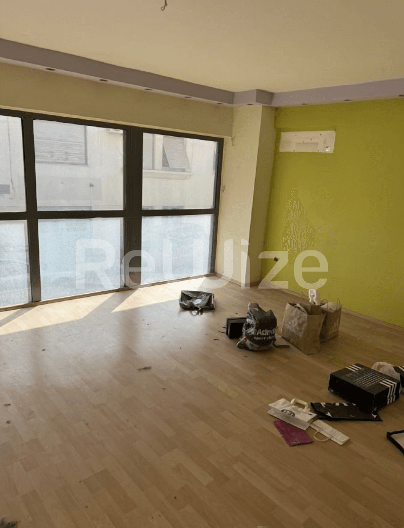 Photo 3,Πισίνα,ΠΏΛΗΣΗ,Επαγγελματικό,Κατάστημα,91τ.μ,€170,000,Θησείο