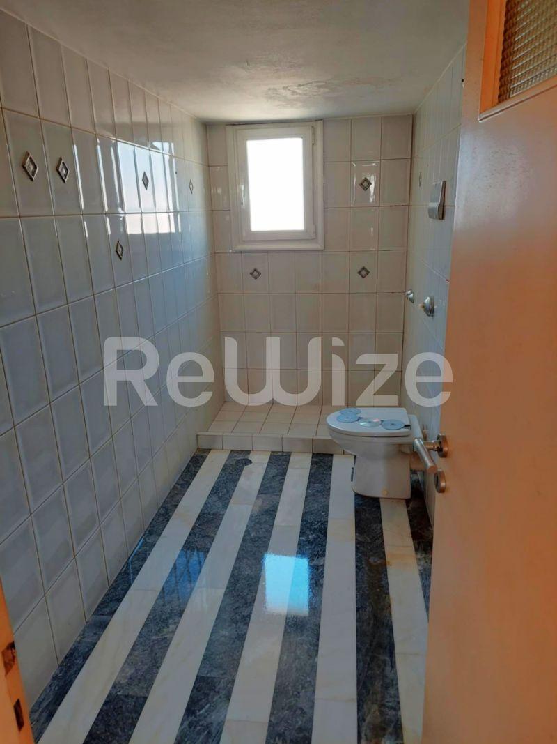 Photo 22,Μπάνιο,ΠΏΛΗΣΗ,Κατοικία,Διαμέρισμα,95τ.μ,€185,000,Άγιος Ιωάννης Θεολόγος