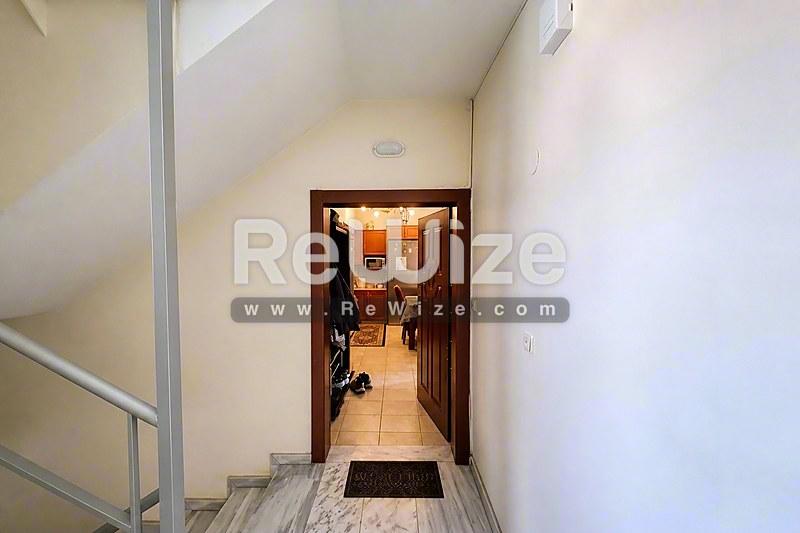 Apartment 76 m² in Ampelokipoi-Menemeni, hallway