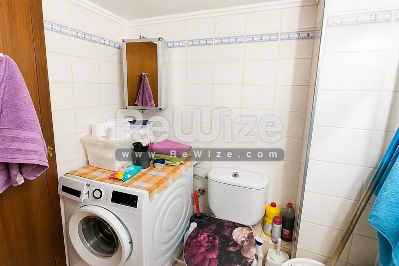 Apartment 76 m² in Ampelokipoi-Menemeni, laundry