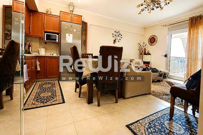 Apartment 76 m² in Ampelokipoi-Menemeni, open-plan living area