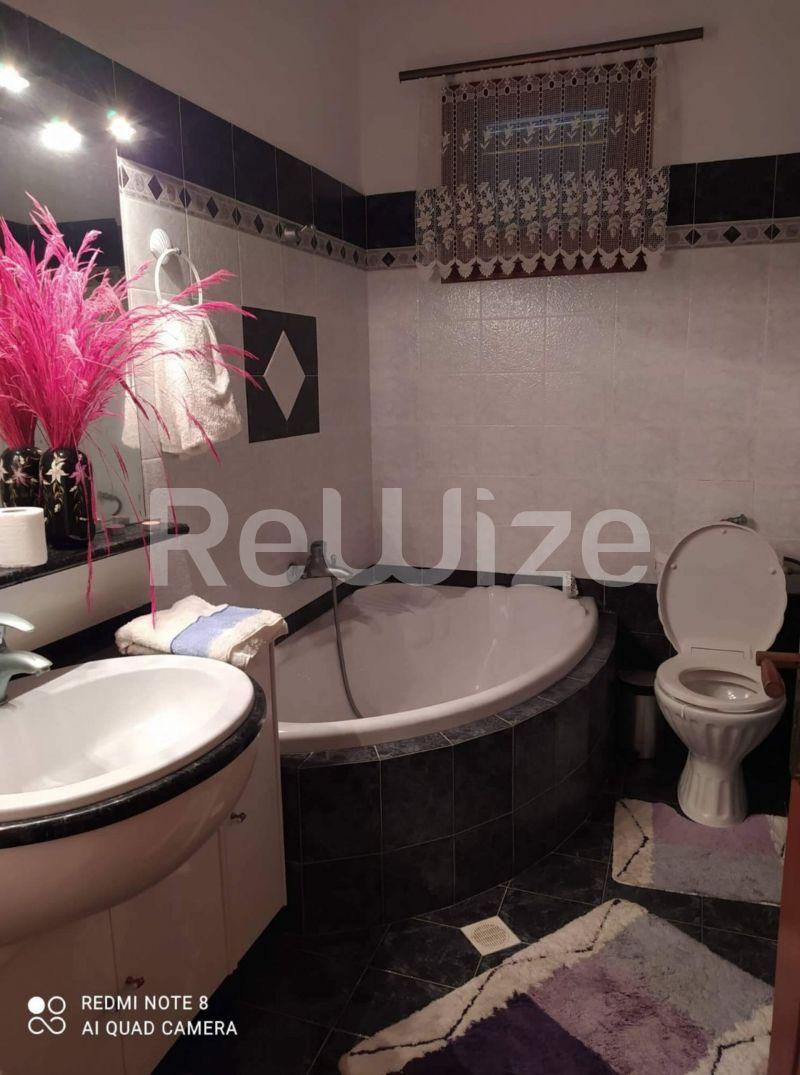 Photo 10,Bathroom,SALE,Residency,Detached house,250sqm,€270,000,Stagira
