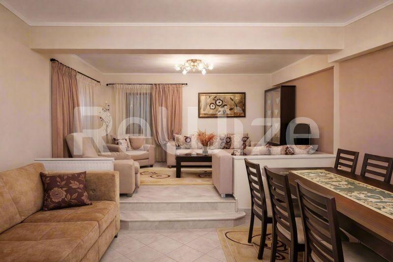 Detached house 250 m² in Aristotelis, open-plan living area