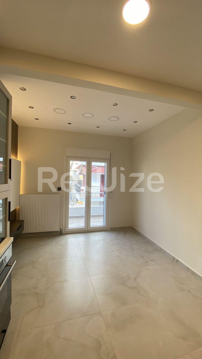 Photo 2,Σαλόνι,ΕΝΟΙΚΊΑΣΗ,Κατοικία,Διαμέρισμα,55τ.μ,€800,Άγιος Δημήτριος