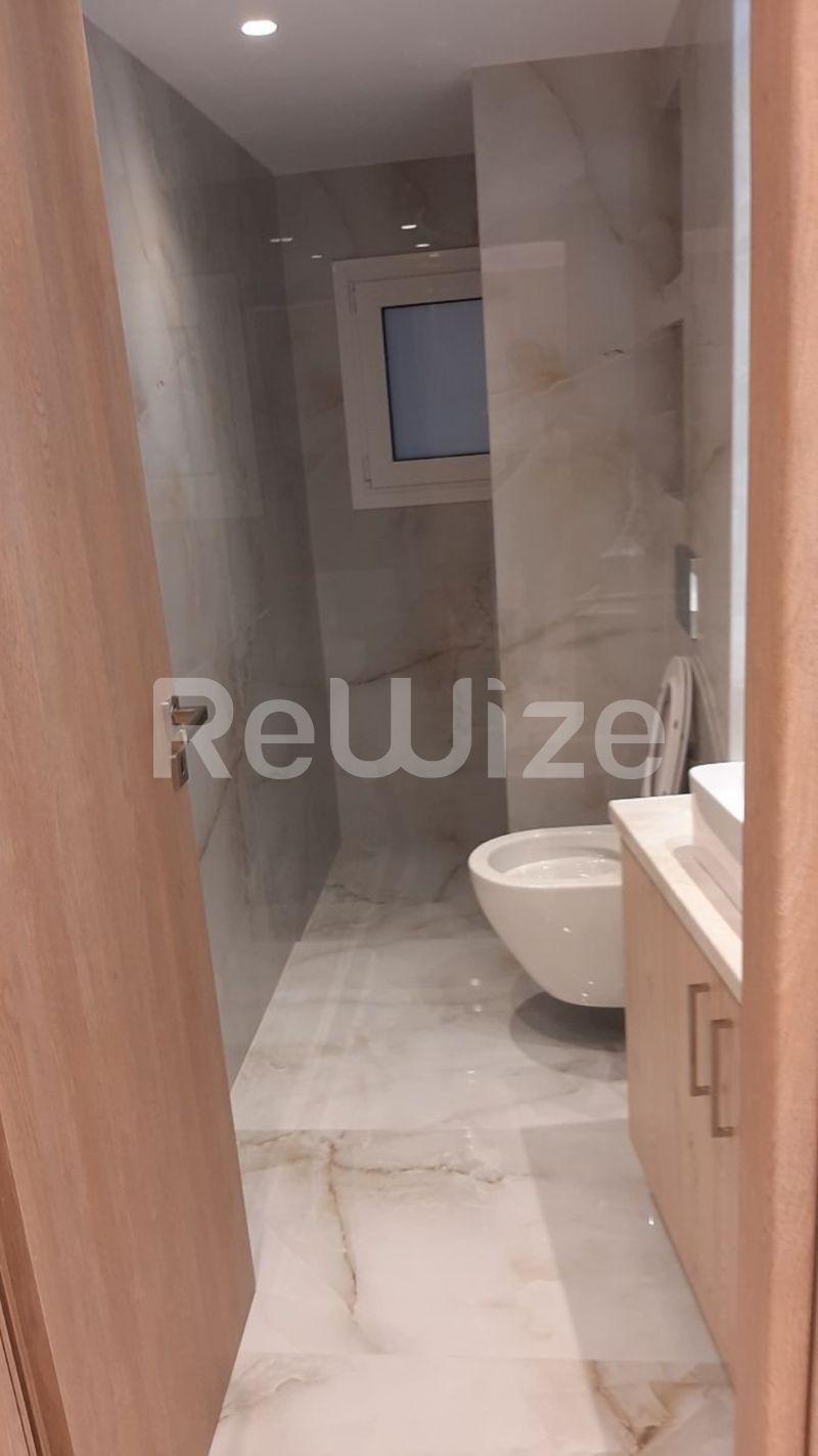 Photo 10,Μπάνιο,ΠΏΛΗΣΗ,Κατοικία,Διαμέρισμα,40τ.μ,€80,000,Παγκράτι