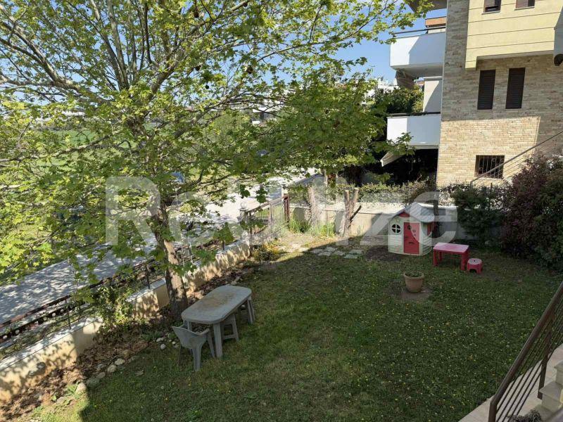 Photo 22,Garden,SALE,Residency,Maisonette,210sqm,€450,000,Thermi