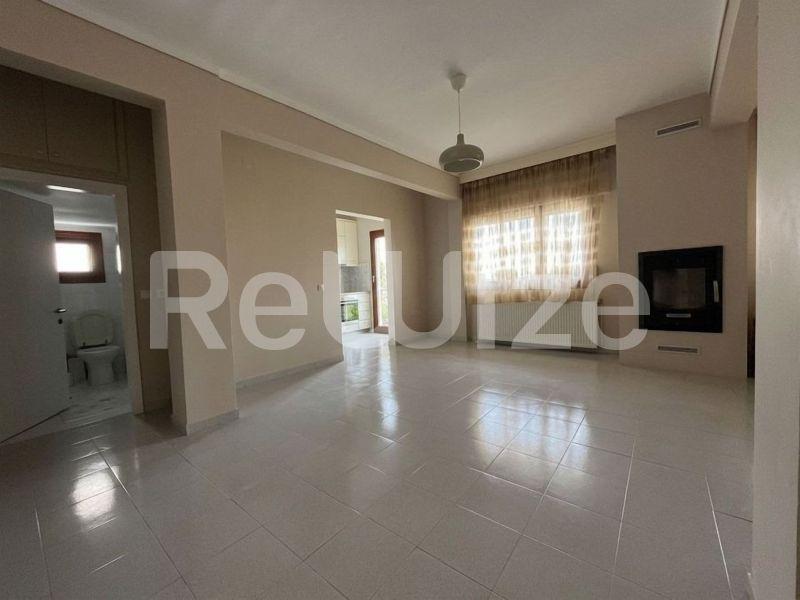 Photo 3,Living Room,SALE,Residency,Apartment,95sqm,€170,000,Agia Triada