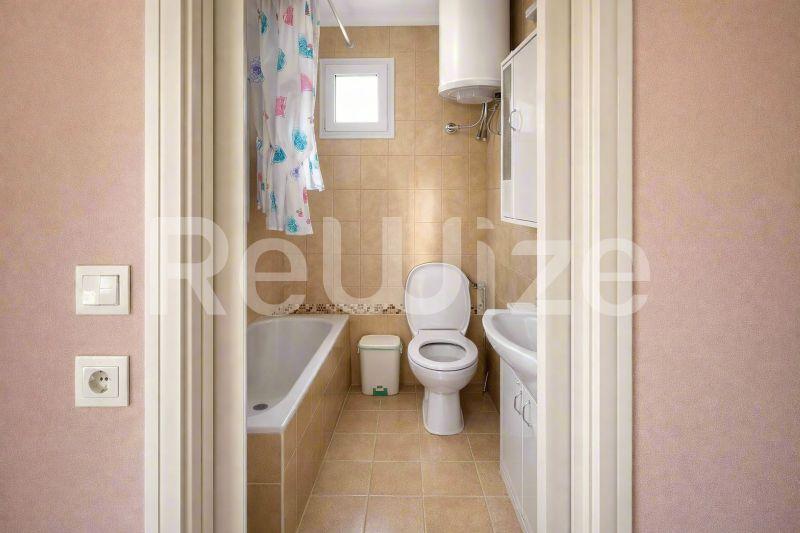 Detached house 264 m² in Kassandra, bathroom
