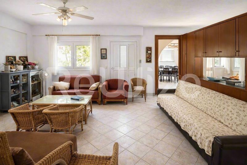 Detached house 264 m² in Kassandra, living room
