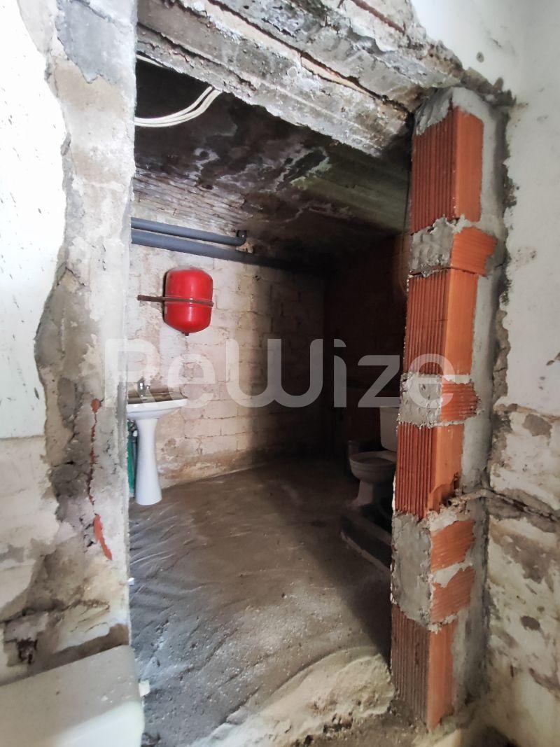 Photo 9,Μπάνιο,ΠΏΛΗΣΗ,Κατοικία,Κτίριο,205τ.μ,€200,000,Ορμύλια
