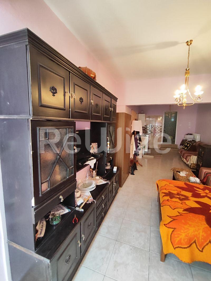 Photo 14,Σαλόνι,ΠΏΛΗΣΗ,Κατοικία,Κτίριο,205τ.μ,€200,000,Ορμύλια