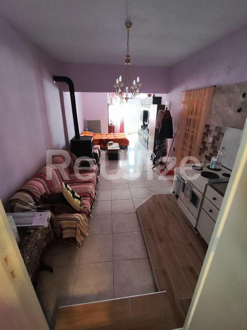 Photo 19,Σαλόνι,ΠΏΛΗΣΗ,Κατοικία,Κτίριο,205τ.μ,€200,000,Ορμύλια