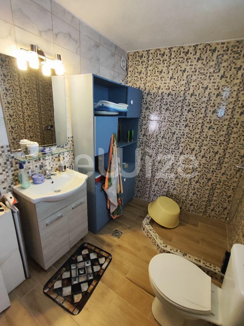 Photo 20,Μπάνιο,ΠΏΛΗΣΗ,Κατοικία,Κτίριο,205τ.μ,€200,000,Ορμύλια