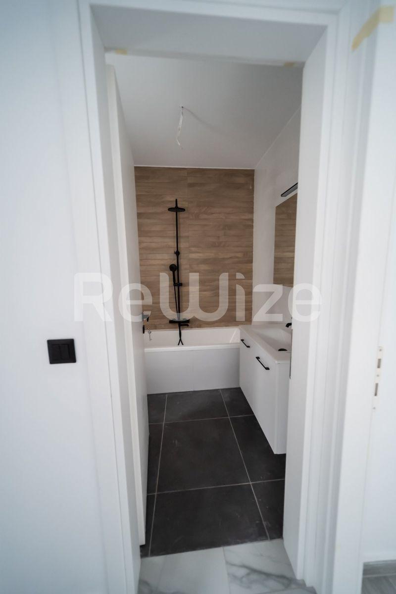 Photo 15,Μπάνιο,ΠΏΛΗΣΗ,Κατοικία,Διαμέρισμα,147τ.μ,Tιμή κατόπιν αιτήματος,Καραμπουρνάκι