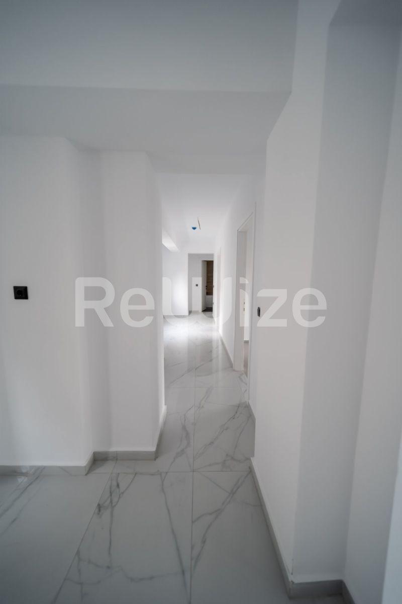 Photo 22,Διάδρομος,ΠΏΛΗΣΗ,Κατοικία,Διαμέρισμα,147τ.μ,Tιμή κατόπιν αιτήματος,Καραμπουρνάκι