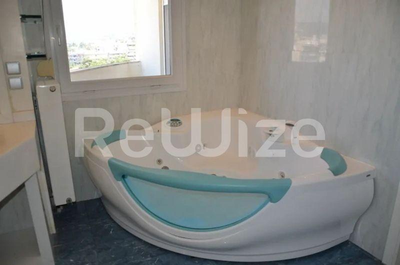 Photo 8,Μπάνιο στο Υπνοδωμάτιο,ΠΏΛΗΣΗ,Κατοικία,Διαμέρισμα,130τ.μ,€470,000,Κέντρο Καλαμαριάς
