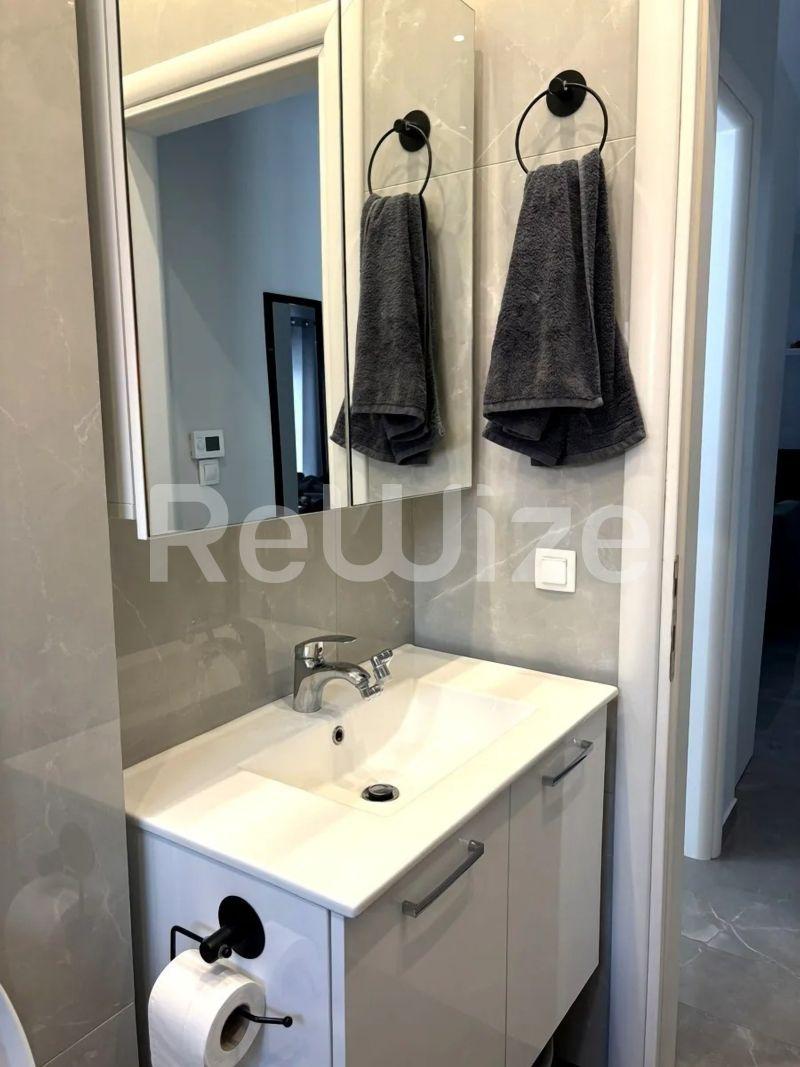 Photo 14,Μπάνιο,ΕΝΟΙΚΊΑΣΗ,Κατοικία,Διαμέρισμα,54τ.μ,€590,Φάληρο