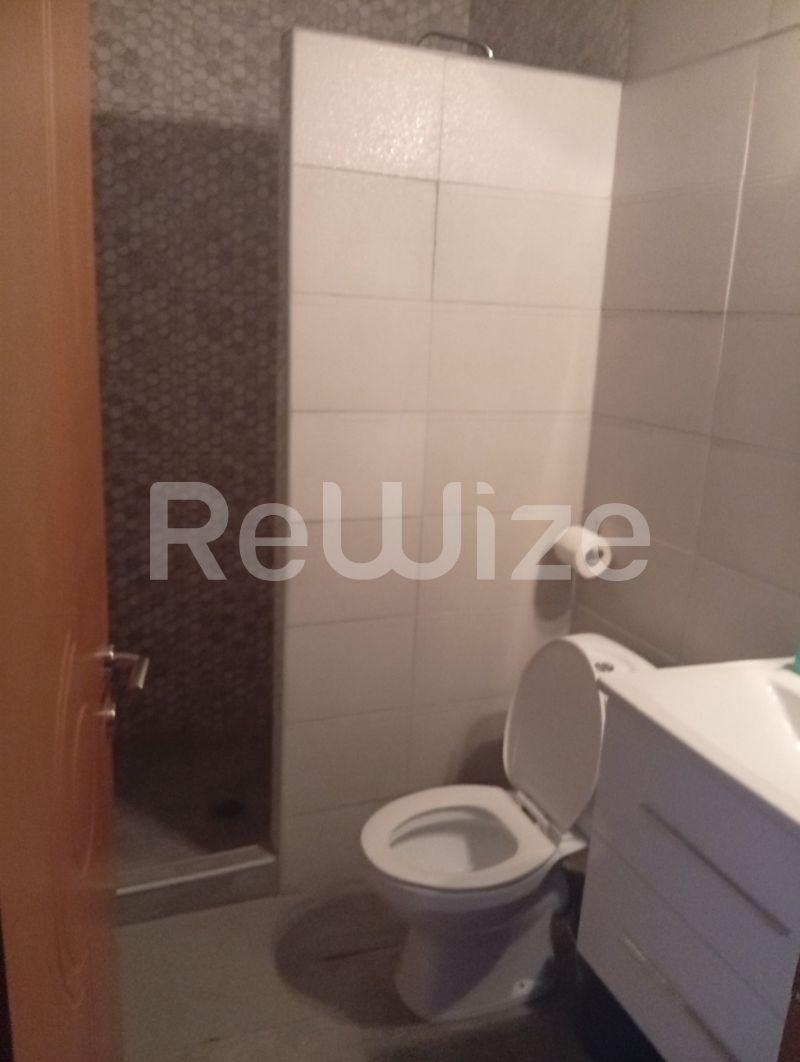 Photo 18,Μπάνιο,ΠΏΛΗΣΗ,Κατοικία,Διαμέρισμα,63τ.μ,€110,000,Ιπποκράτειο