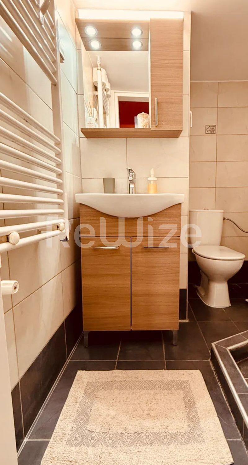 Photo 16,Μπάνιο,ΕΝΟΙΚΊΑΣΗ,Κατοικία,Διαμέρισμα,70τ.μ,€700,Μαρτίου